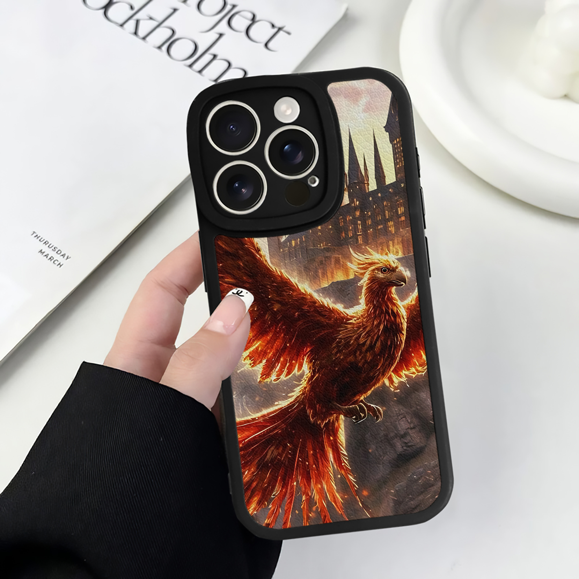 （画像用） Harry Potter ハリー・ポッターシリーズ 【iPhone 16シリーズ対応】シリコンスマホケース（レザー調） 材質：シリコン